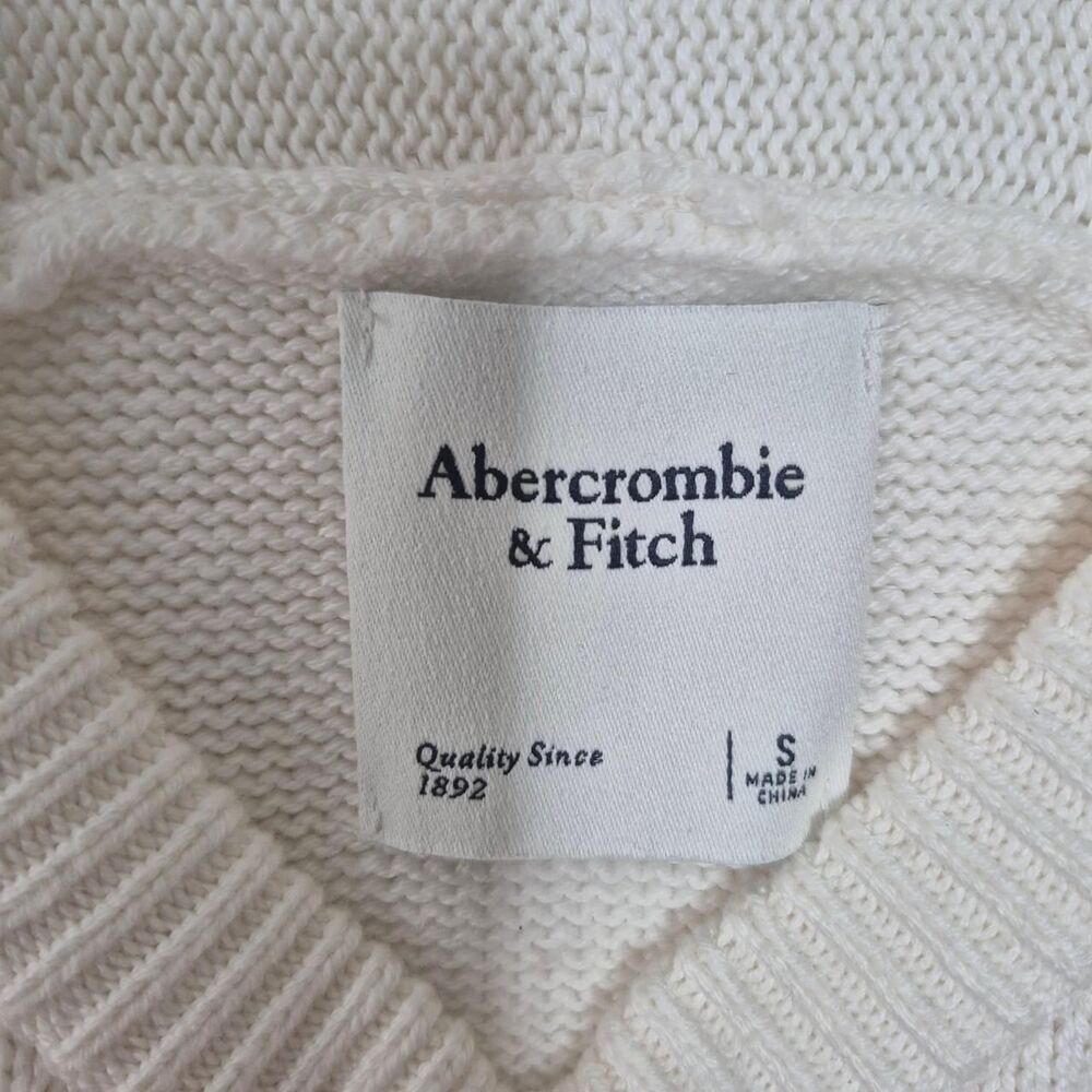 Abercrombie & Fitch Viral Lobster Madeline Crewneck Sweater White Red Size Small - Picture 4 of 4